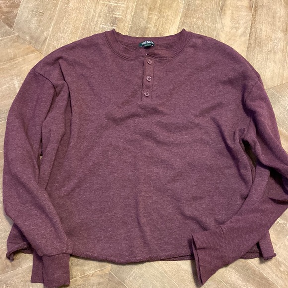 Pullover sweatshirt